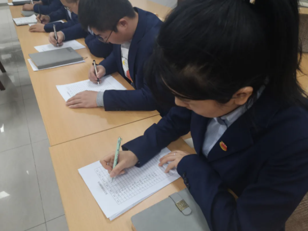 乐动在线官网-乐动在线（中国）
团委召开2021年度专题组织生活会(图4)