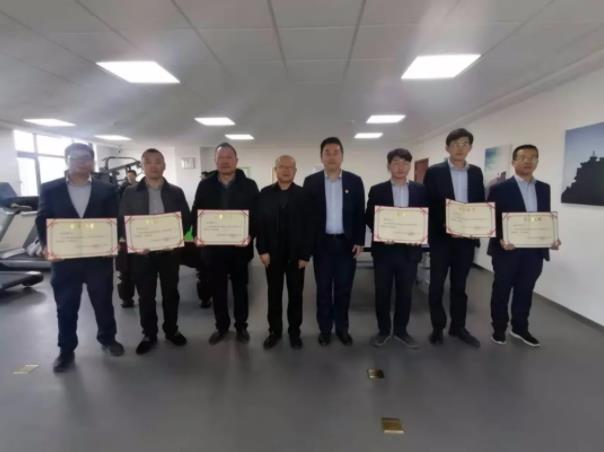 乐动在线官网-乐动在线（中国）
团委举办球类联谊比赛(图2)