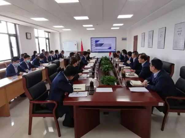 乐动在线官网-乐动在线（中国）
召开党委理论中心组集体学习会议(图2)