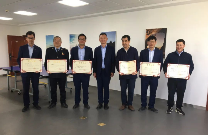 乐动在线官网-乐动在线(中国)
团委举办“庆五一、迎五四”球类联谊比赛(图4) 乐动在线官网-乐动在线(中国)
团委举办“庆五一、迎五四”球类联谊比赛(图4)