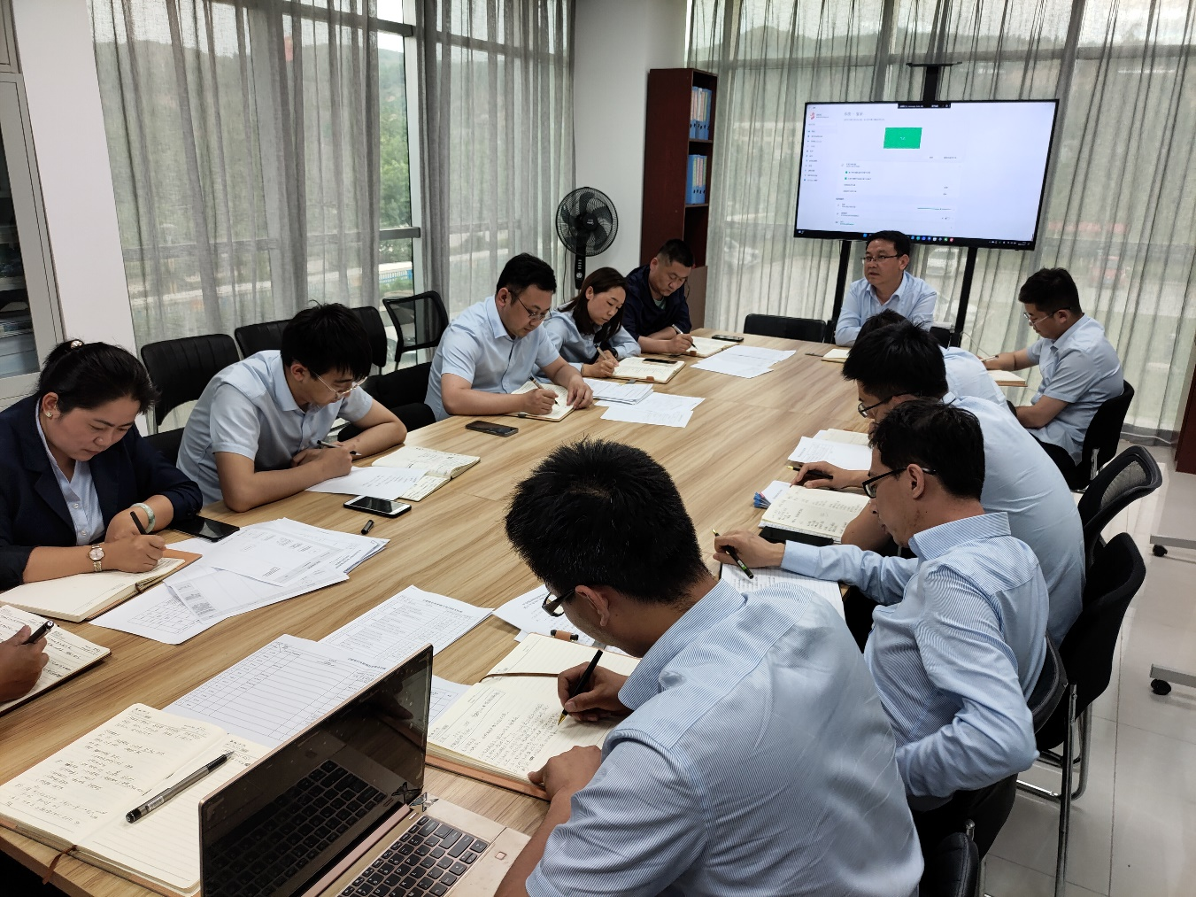 乐动在线官网-乐动在线（中国）
平煤机公司开展作风集中整顿月活动第二期工作总结(图1)