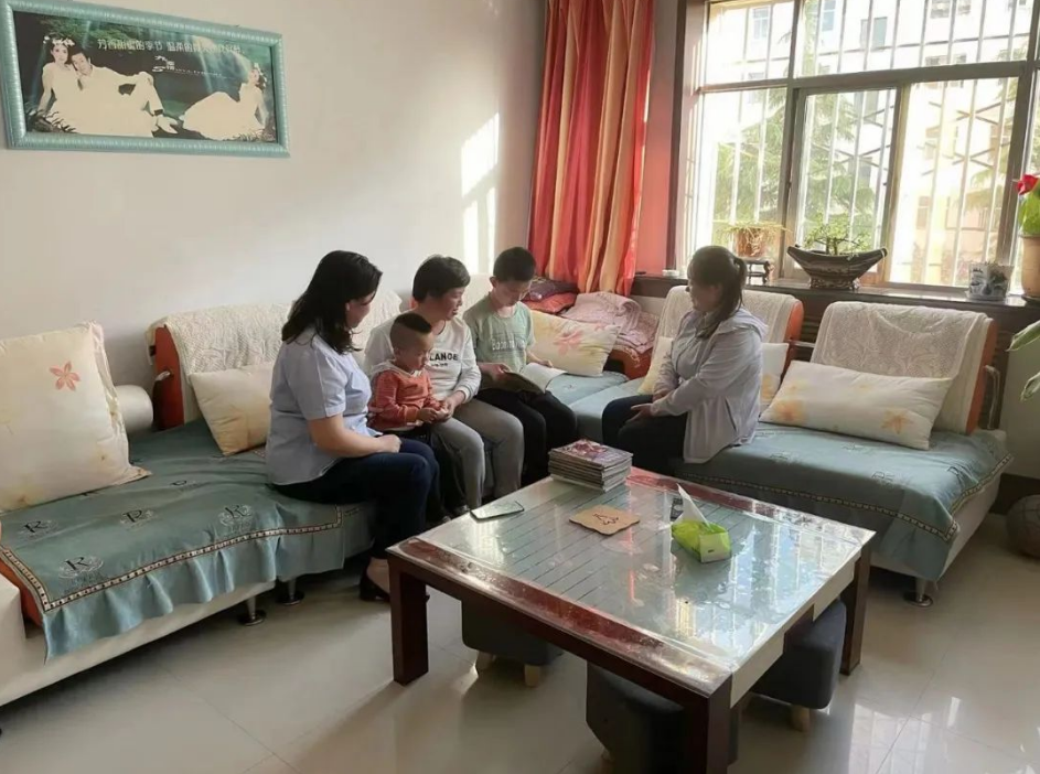 乐动在线官网-乐动在线（中国）
开展女职工未成年子女关爱活动(图2)